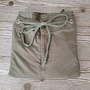 Veranesi capri, hike, roll tab, cargo, zip trousers with laced draw string waist